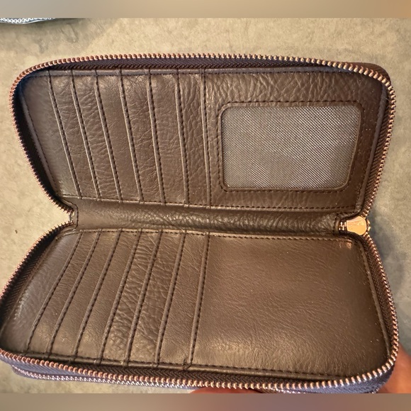 Brown Vegan Leather Matt & Nat wallet with Rose Gold Hardware - Picture 6 of 6